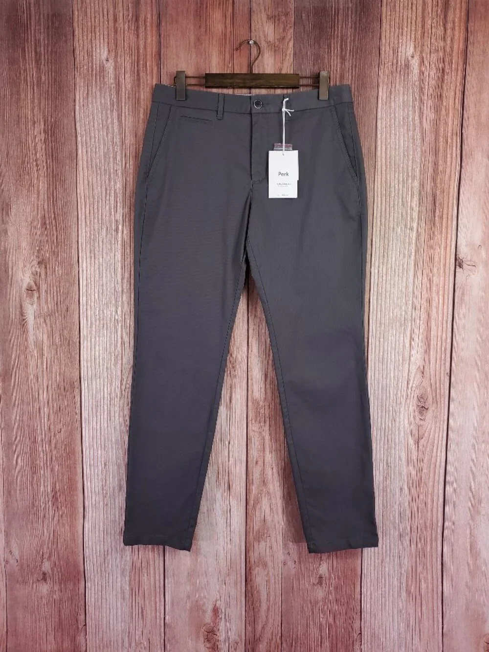 NWT Perk Clothing Feel Good Chinos Pants Mens 34x32 Slim Fit Stretch Gray